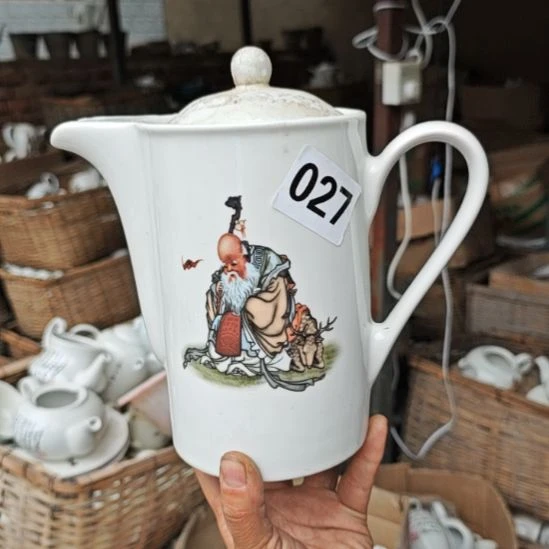 库存微瑕老寿星多孔茶壶一个