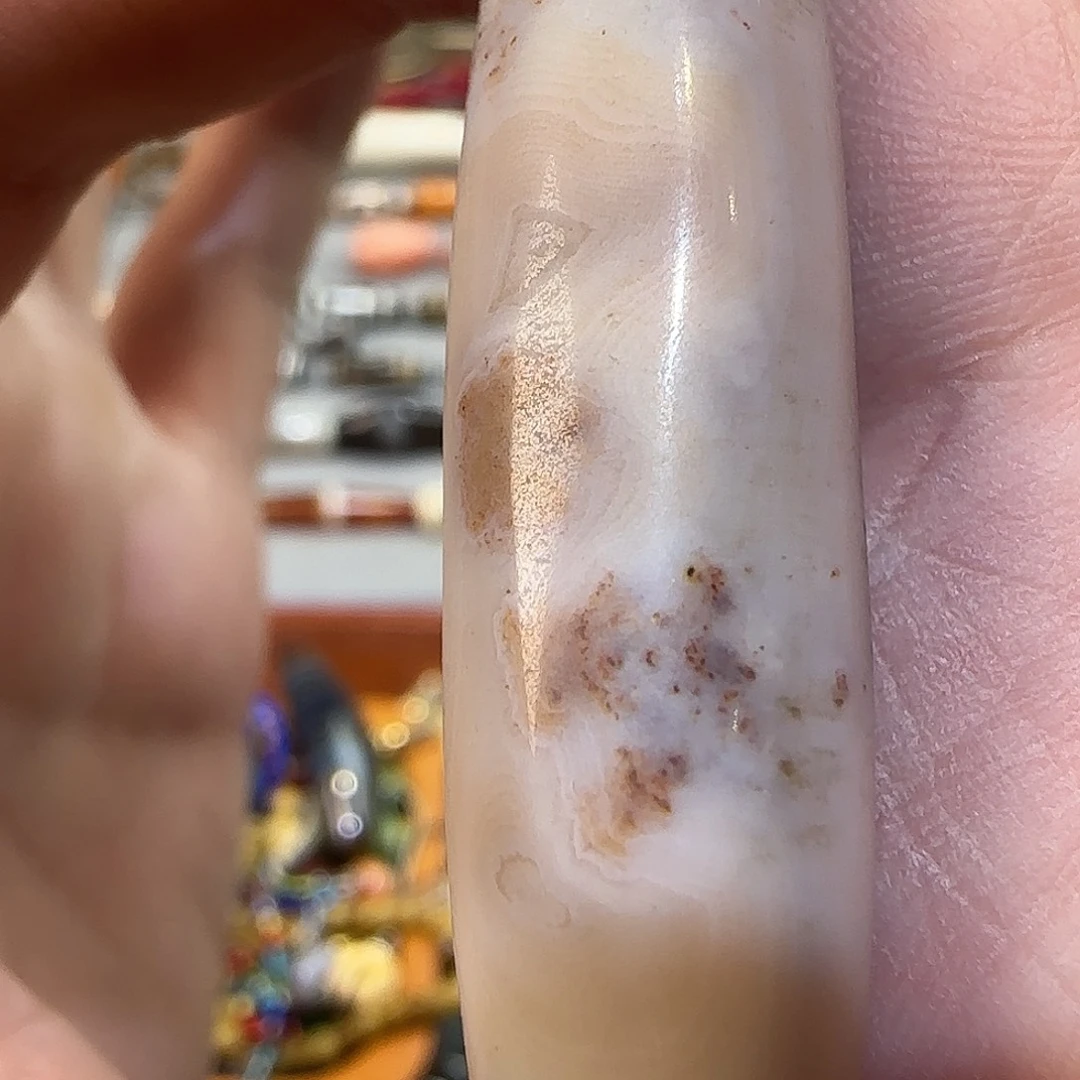 玛瑙/玉髓颈饰未镶嵌朱砂料巴西缠丝玛瑙