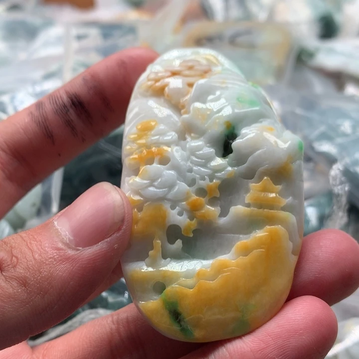 翡翠未镶嵌颈饰保真天然a货翡翠