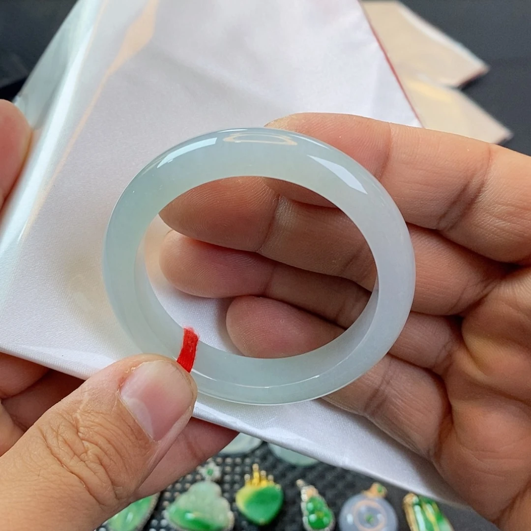 【闪购商品】未镶嵌手镯翡翠