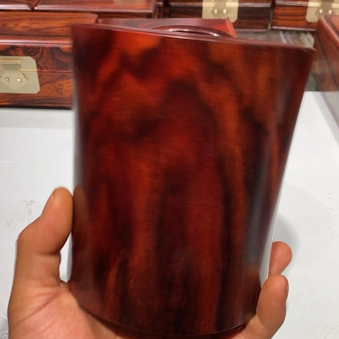 坐***时微凹黄檀（南美大红酸枝）笔筒