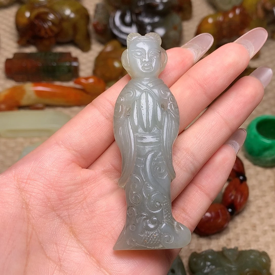 蛇纹石玉未镶嵌颈饰