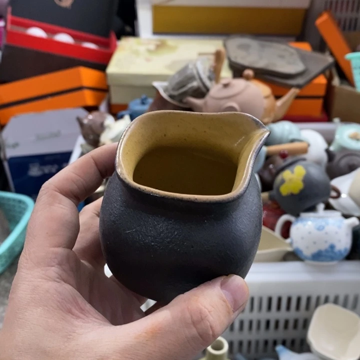 陶瓷艺术品及陶瓷壶