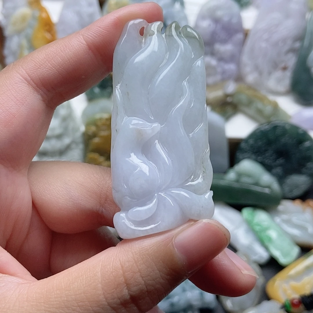 翡翠未镶嵌颈饰翡翠