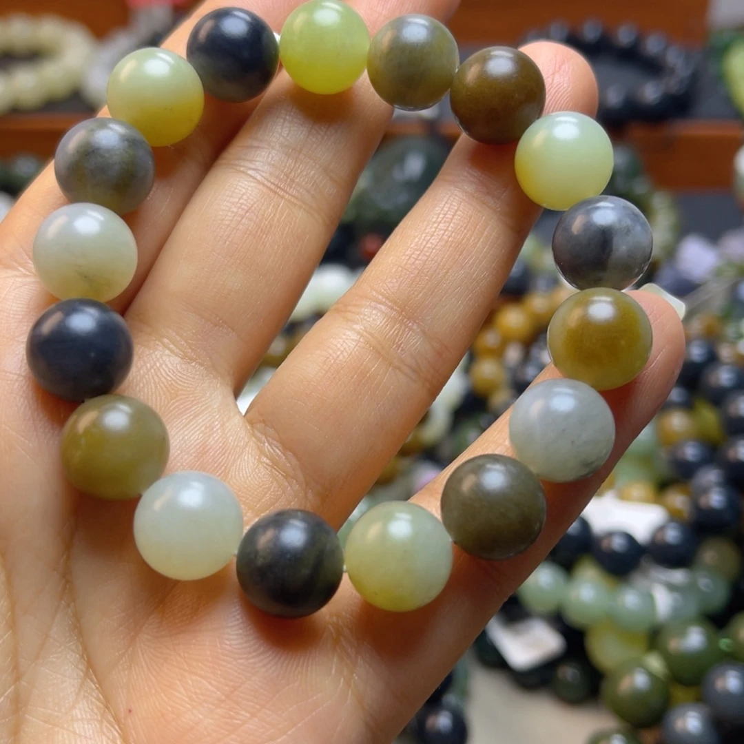 暗***箭和田玉未镶嵌手链