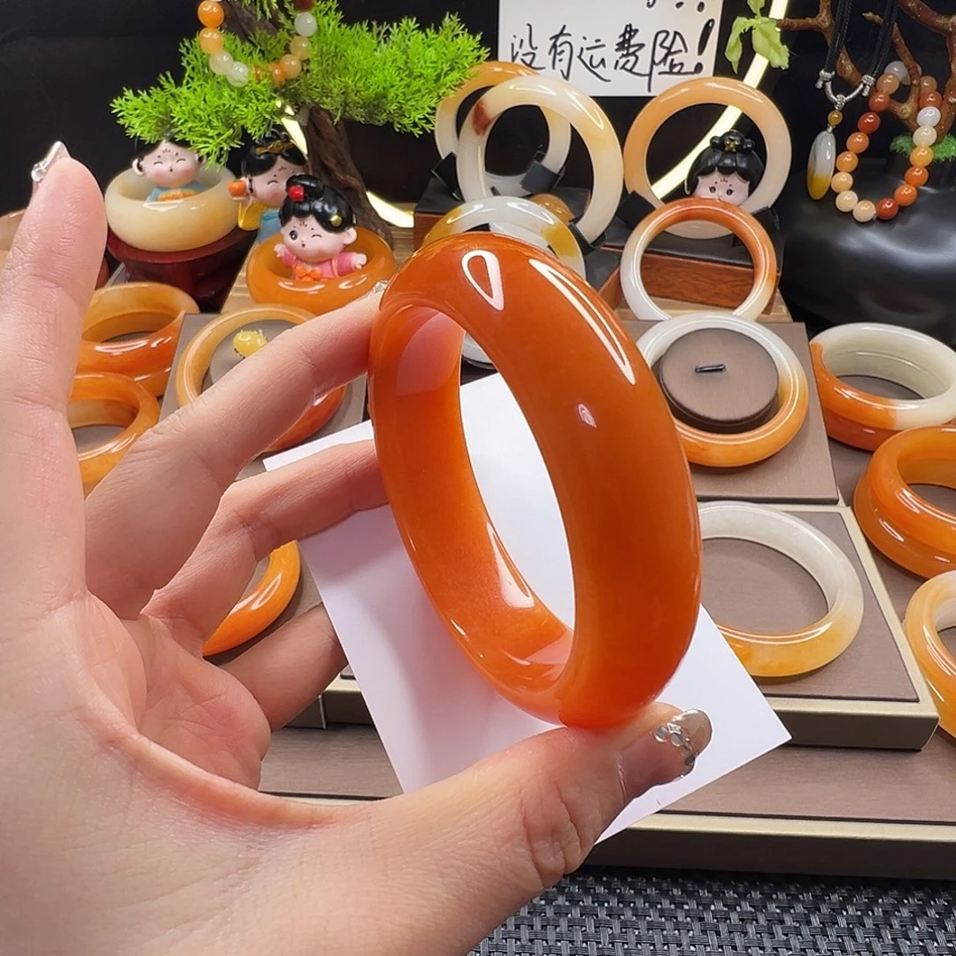 笑****石英质玉（黄龙玉）未镶嵌手镯62.3