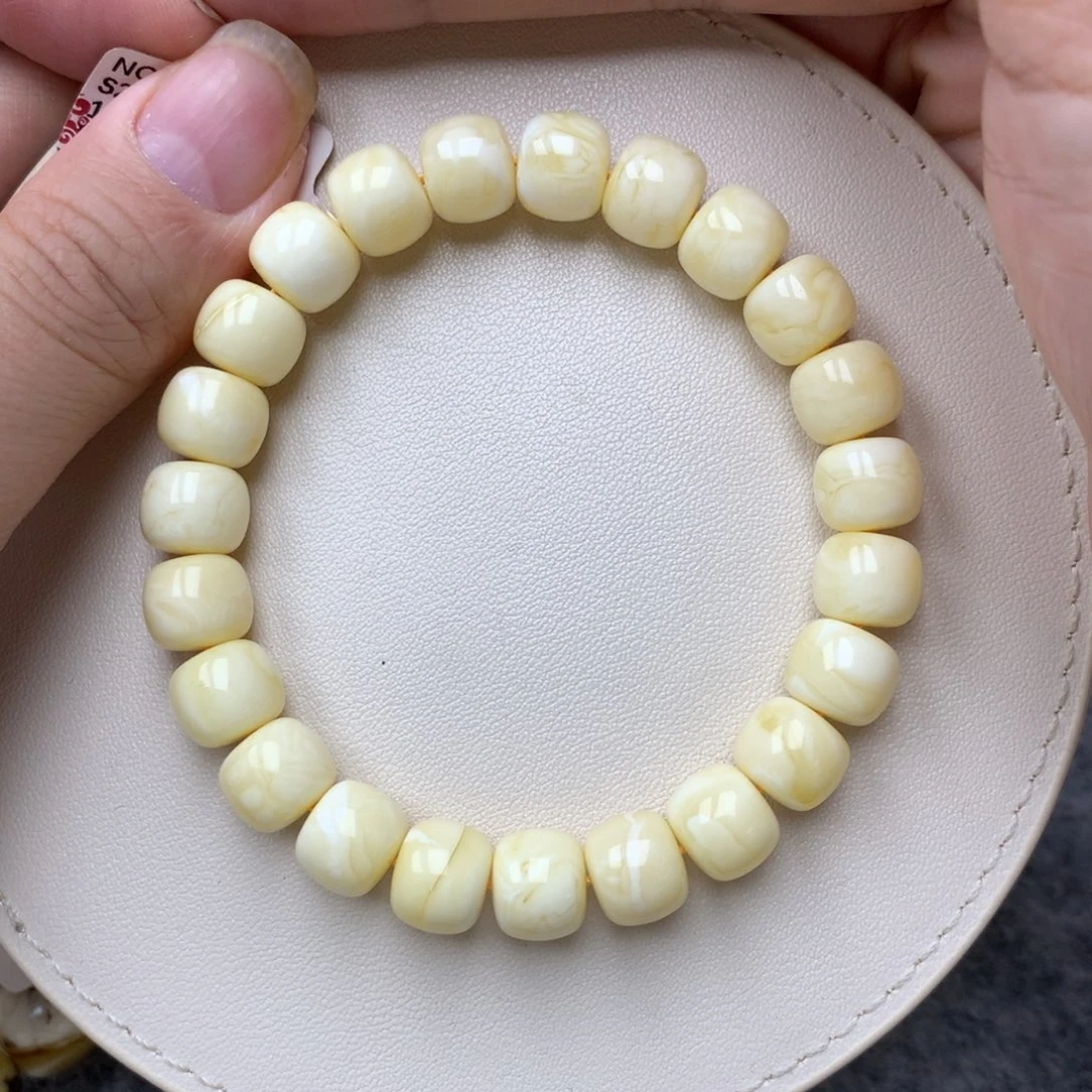 琥珀未镶嵌珠宝奇石10