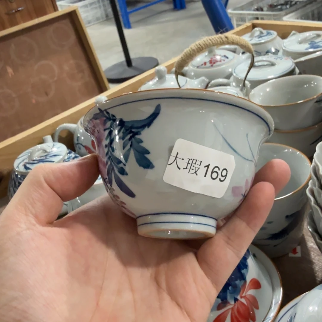 釉下手绘茶具微瑕