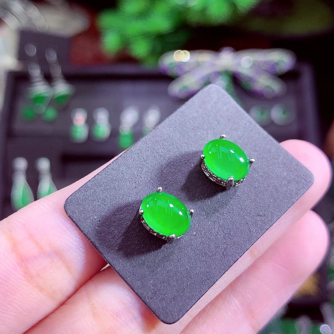 颈饰未镶嵌翡翠天然