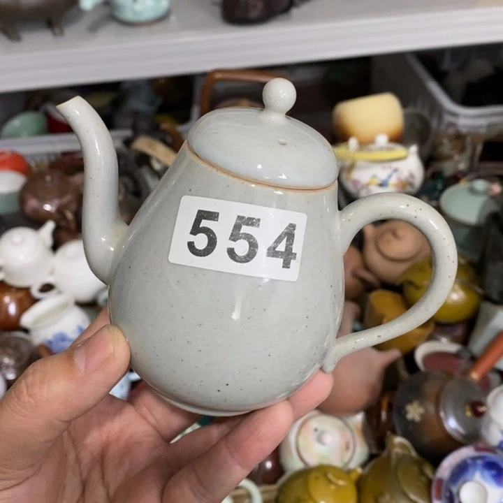 陶瓷艺术品及陶瓷壶