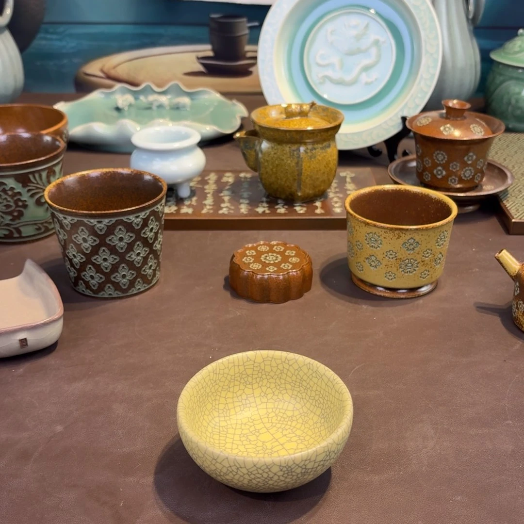 杯龙泉青瓷茶具微瑕