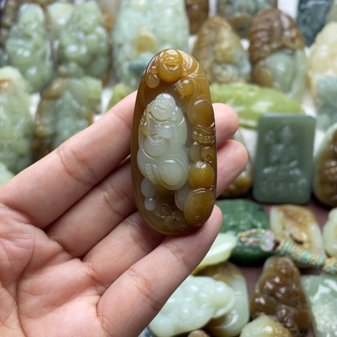 ╭***╮和田玉未镶嵌颈饰