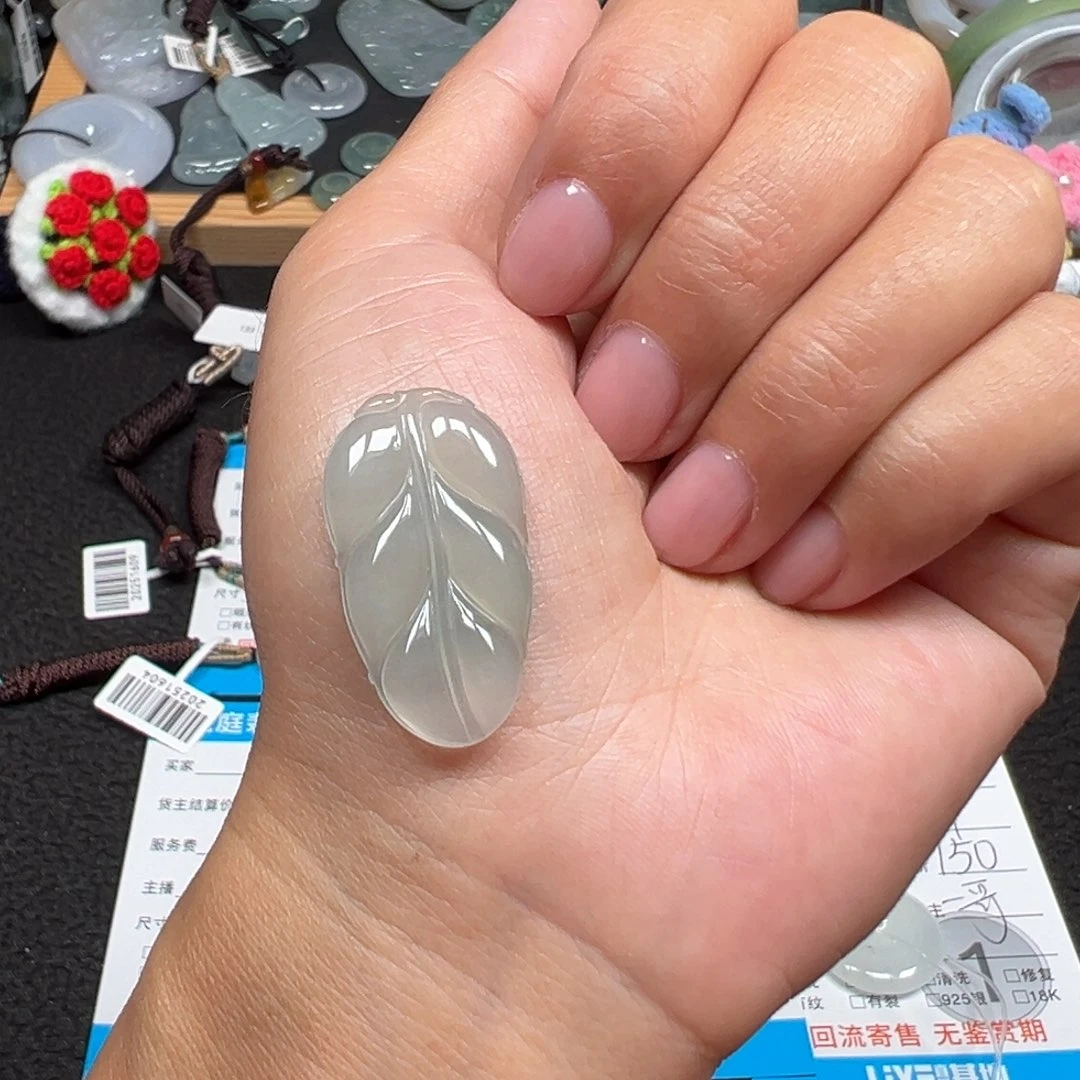 翡翠未镶嵌颈饰天然A货缅甸翡翠