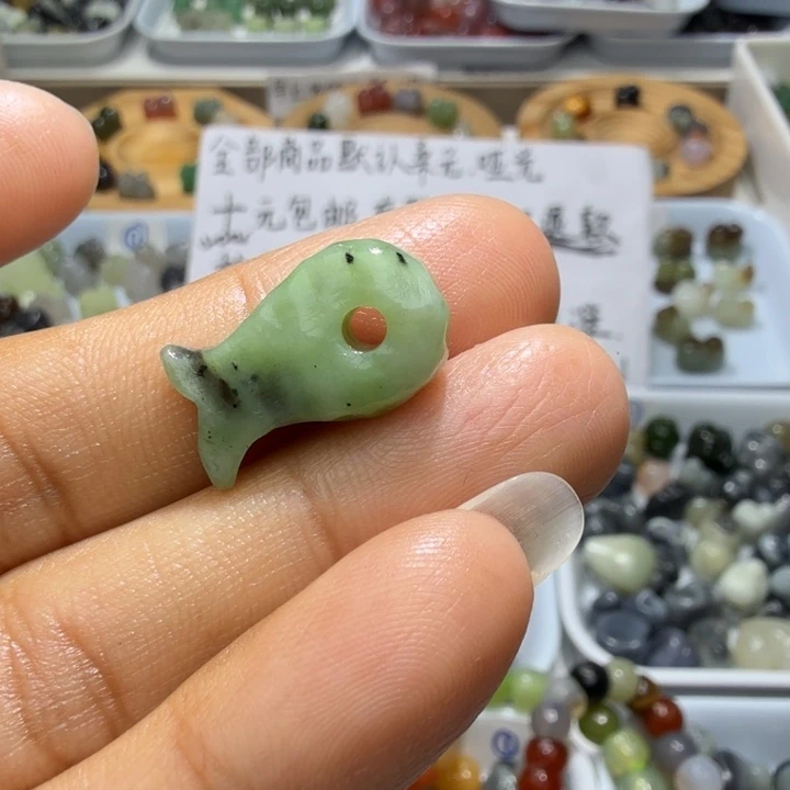 和田玉未镶嵌珠宝奇石