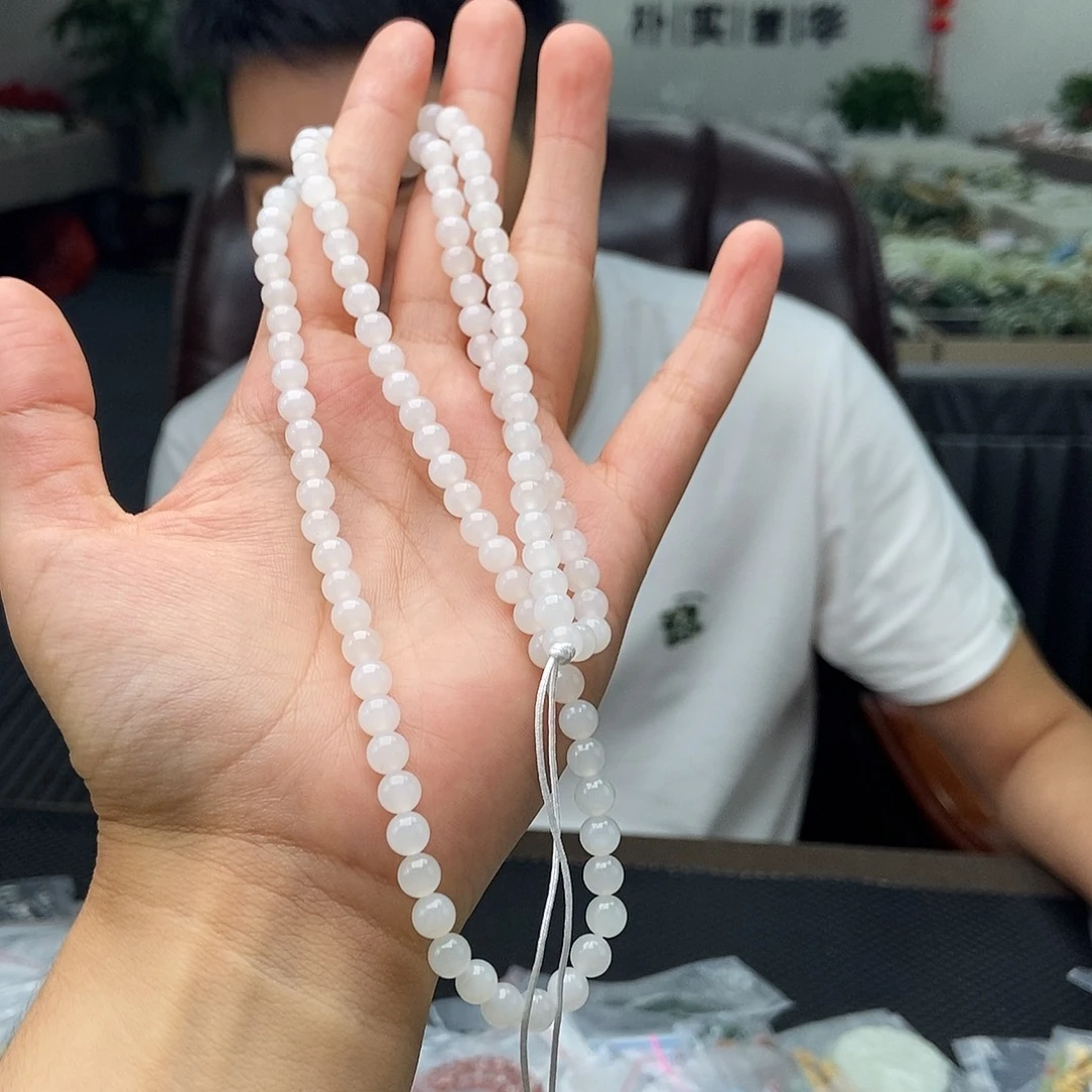 和田玉未镶嵌颈饰颜色多样性发拍一发一