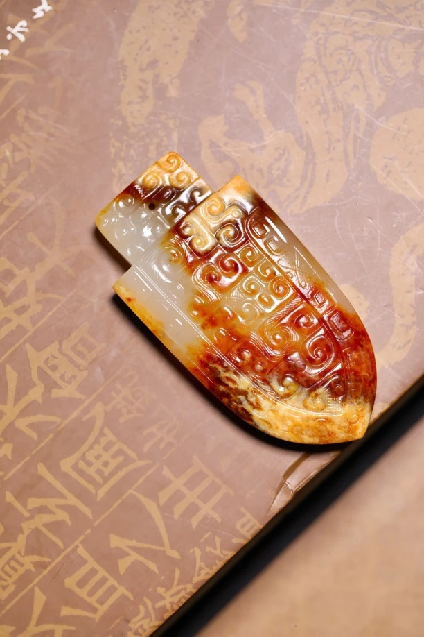 和田玉四色仿汉玉戈