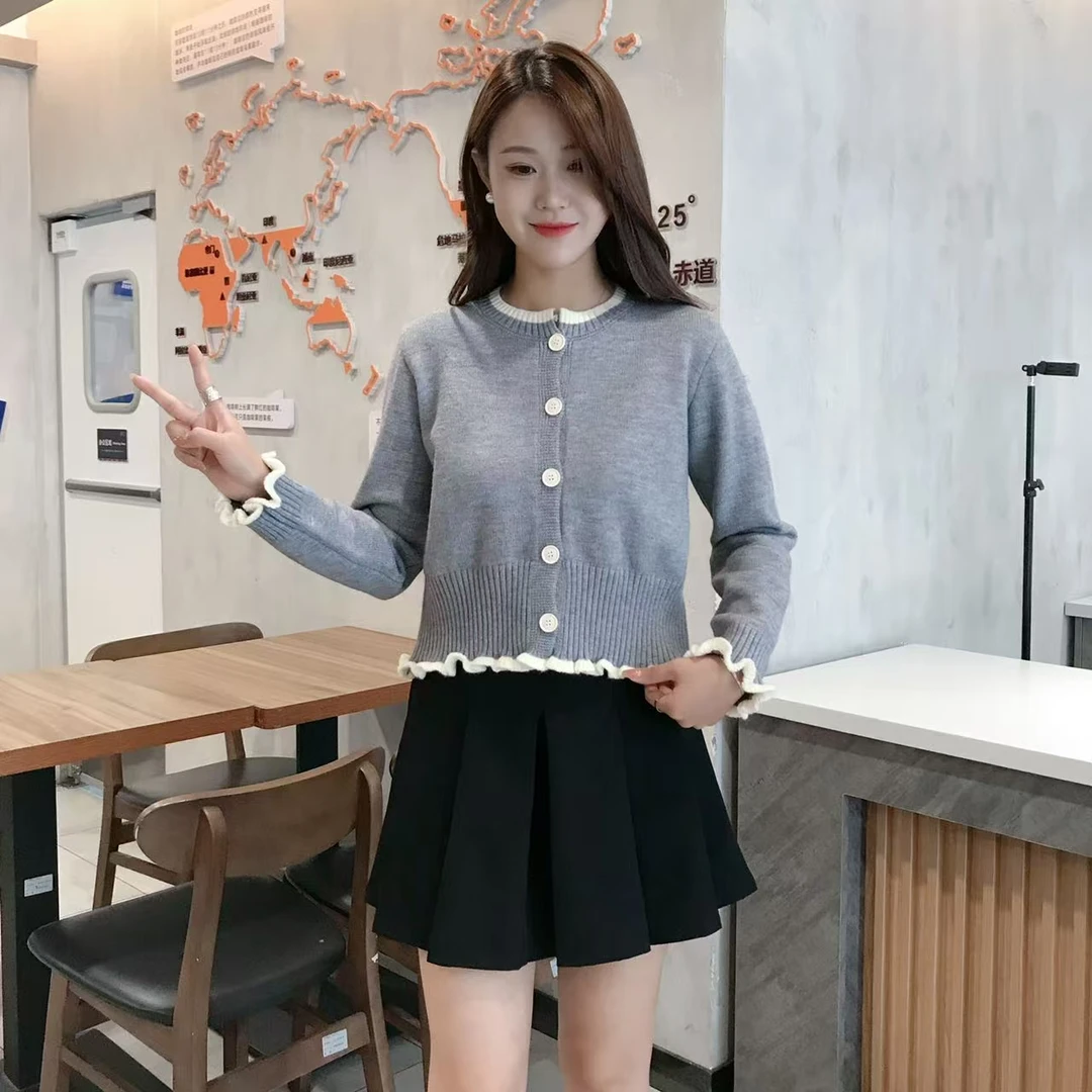 显瘦秋季秋款圆领毛针织衫小香风毛衣女装