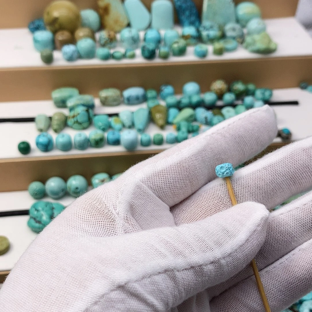 绿松石未镶嵌挂件