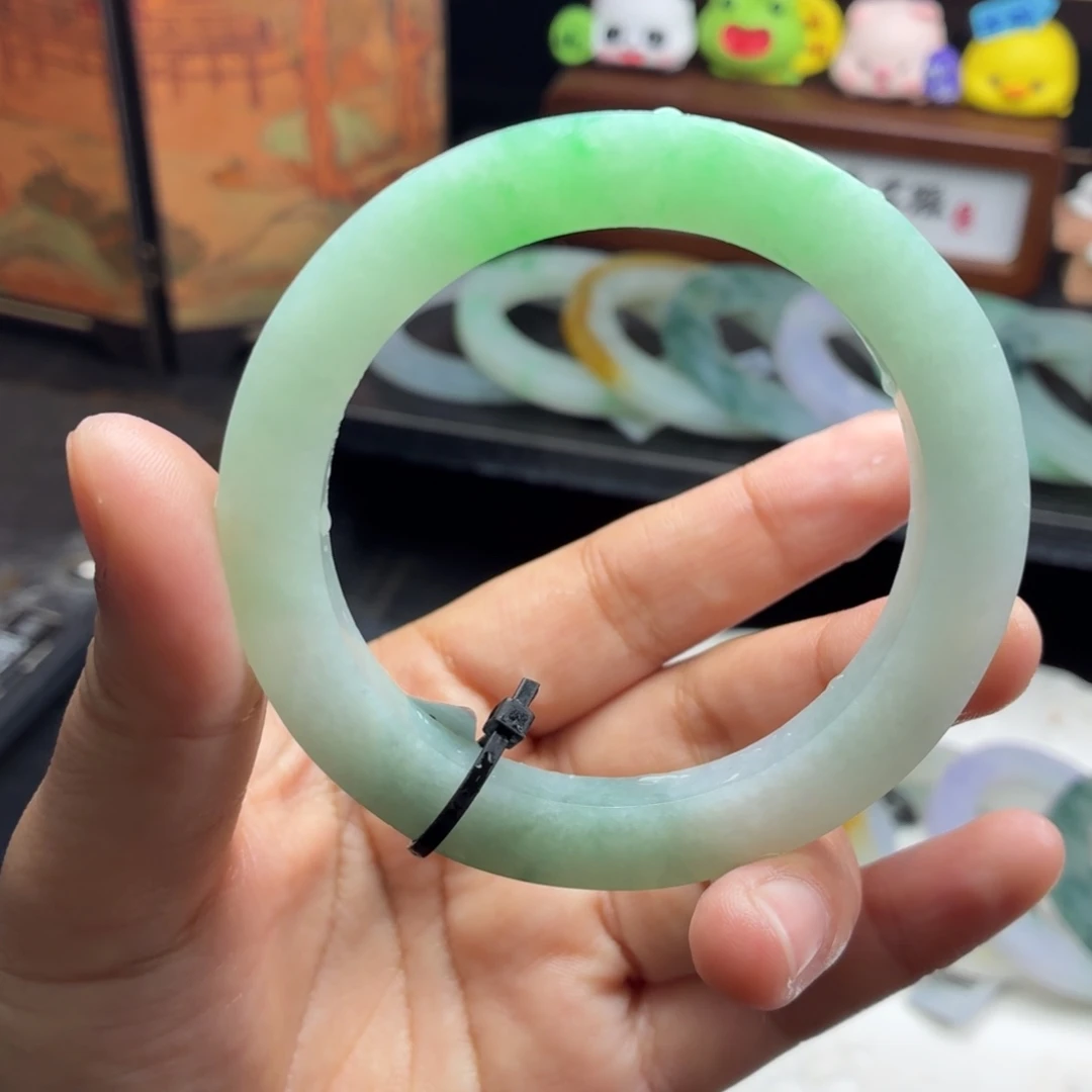 定制翡翠未镶嵌冰娇果阳绿54-60-45