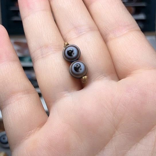 未镶嵌颈饰玛瑙/玉髓鸿**业