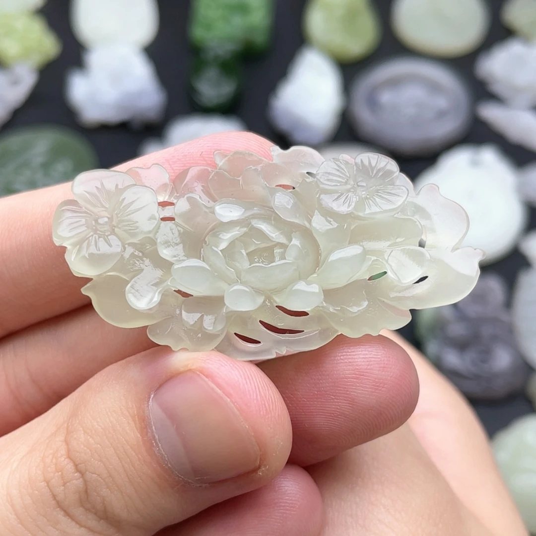 【闪购商品】颈饰未镶嵌和田玉