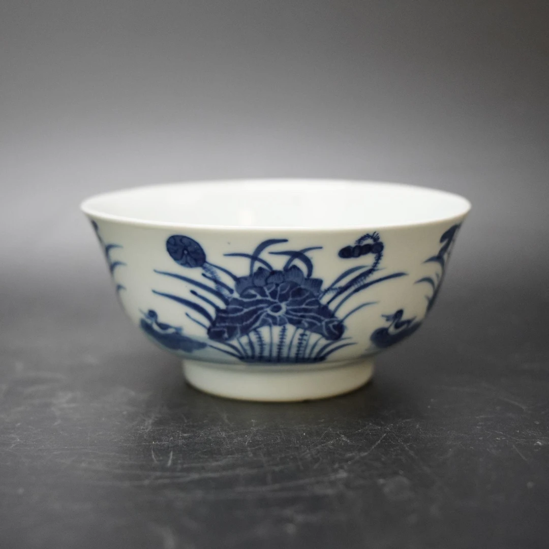 25072174清光绪青花荷塘清趣碗 直径：约13cm A2293