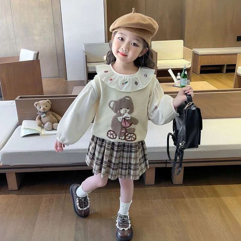 女童jk套装春季2025新款洋气儿童小熊毛衣马甲女宝宝百褶裙三件套
