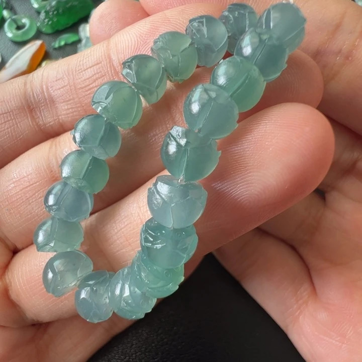 定制翡翠未镶嵌冰蓝莲花珠