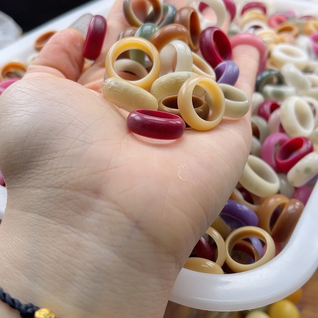 白玉菩提吊坠q11-12内径/10+2颗