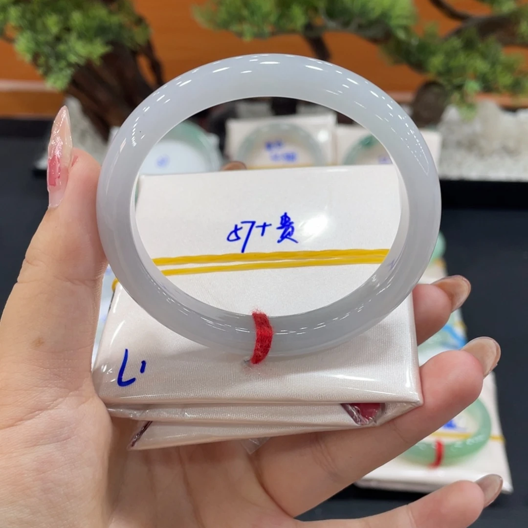 未镶嵌手镯翡翠缅甸天然翡翠手镯
