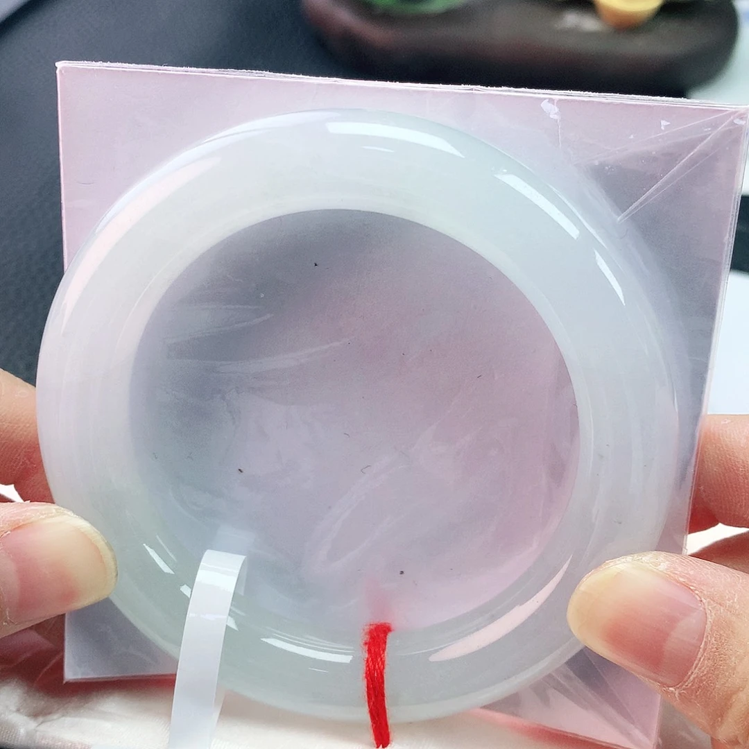 翡翠手镯未镶嵌56胖