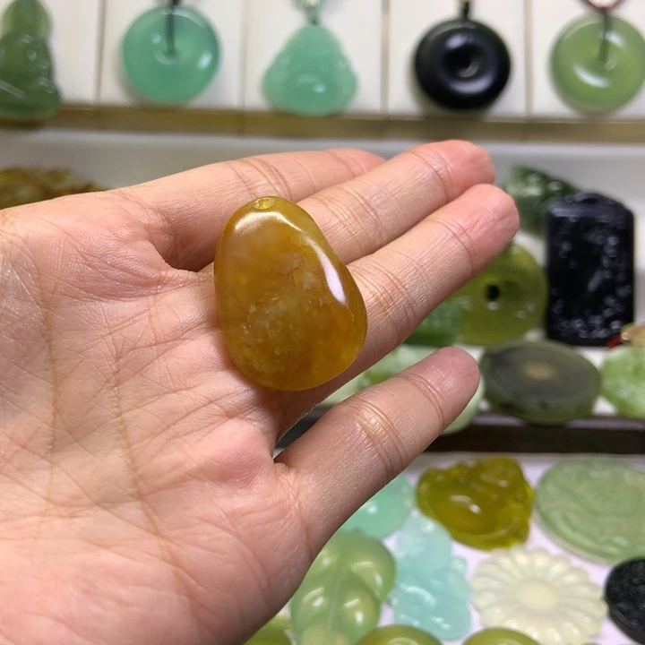 【闪购商品】未镶嵌蛇纹石玉颈饰