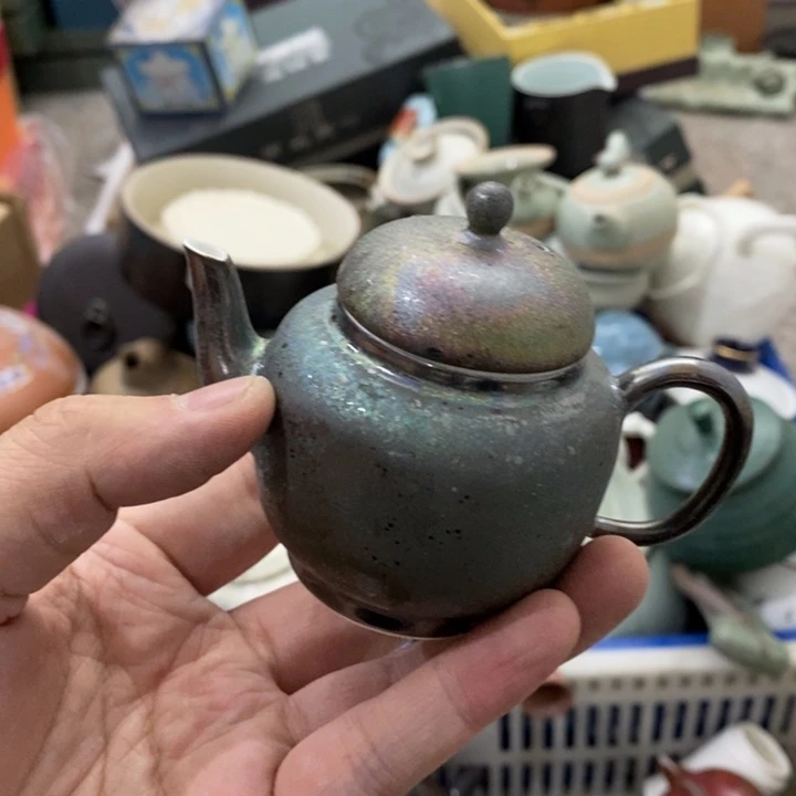 陶瓷艺术品及陶瓷壶