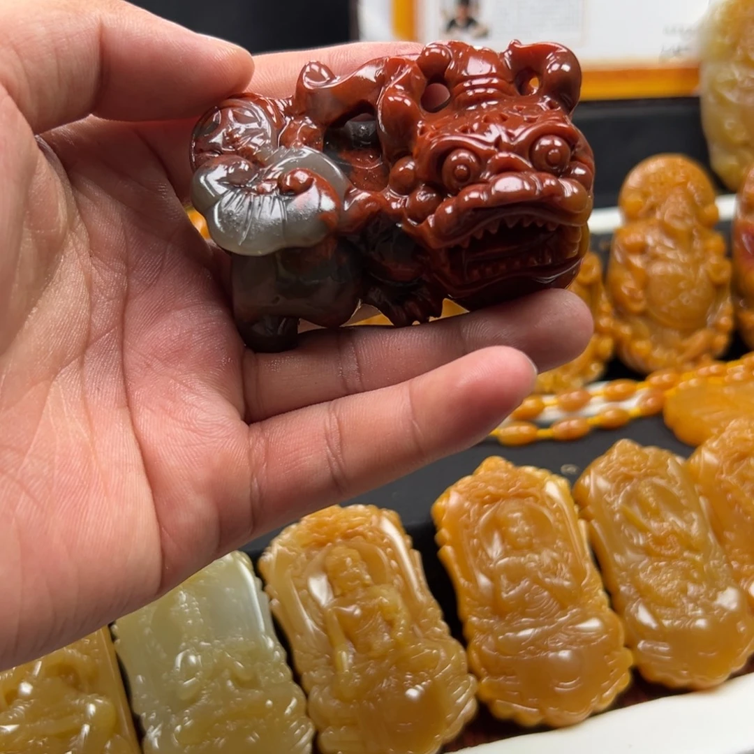 石英质玉（黄龙玉）未镶嵌多样性发货，发其一