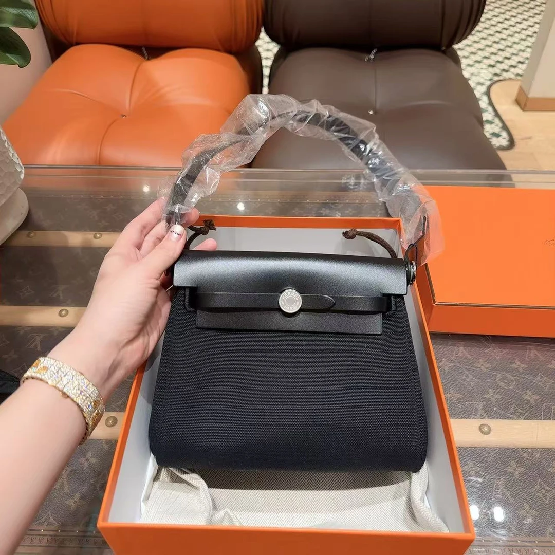 全新未使用 Hermes/爱马仕 mini herbag 黑银 w刻/国专全套