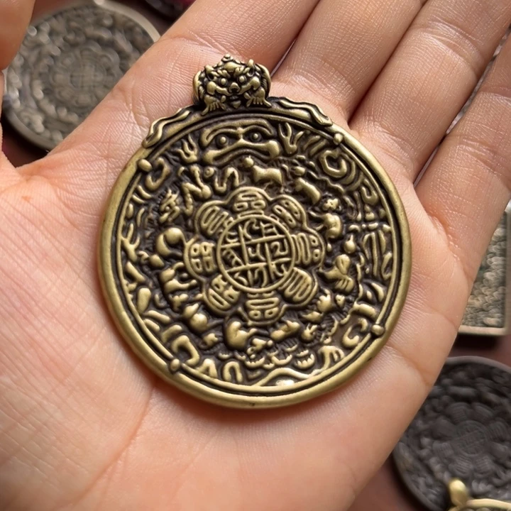 琉璃颈饰⭐***?喜欢的朋友