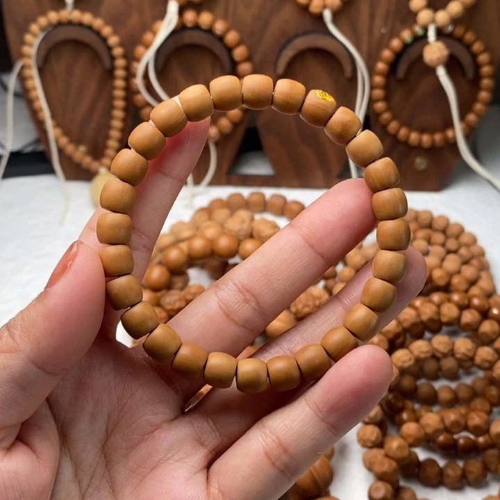 吊坠猴头核桃小直切：8.9+反油微瑕