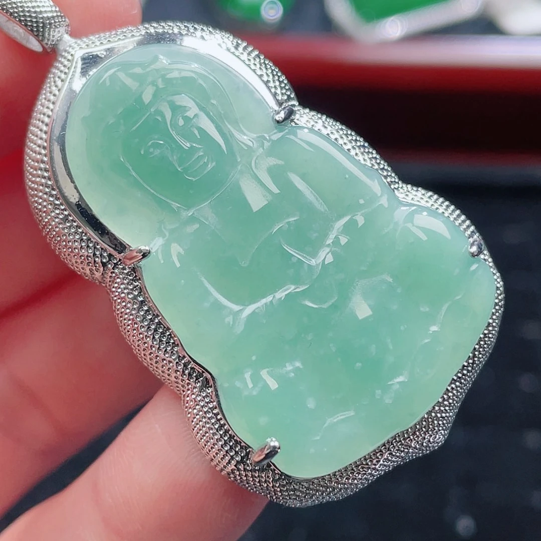 翡翠颈饰未镶嵌3，