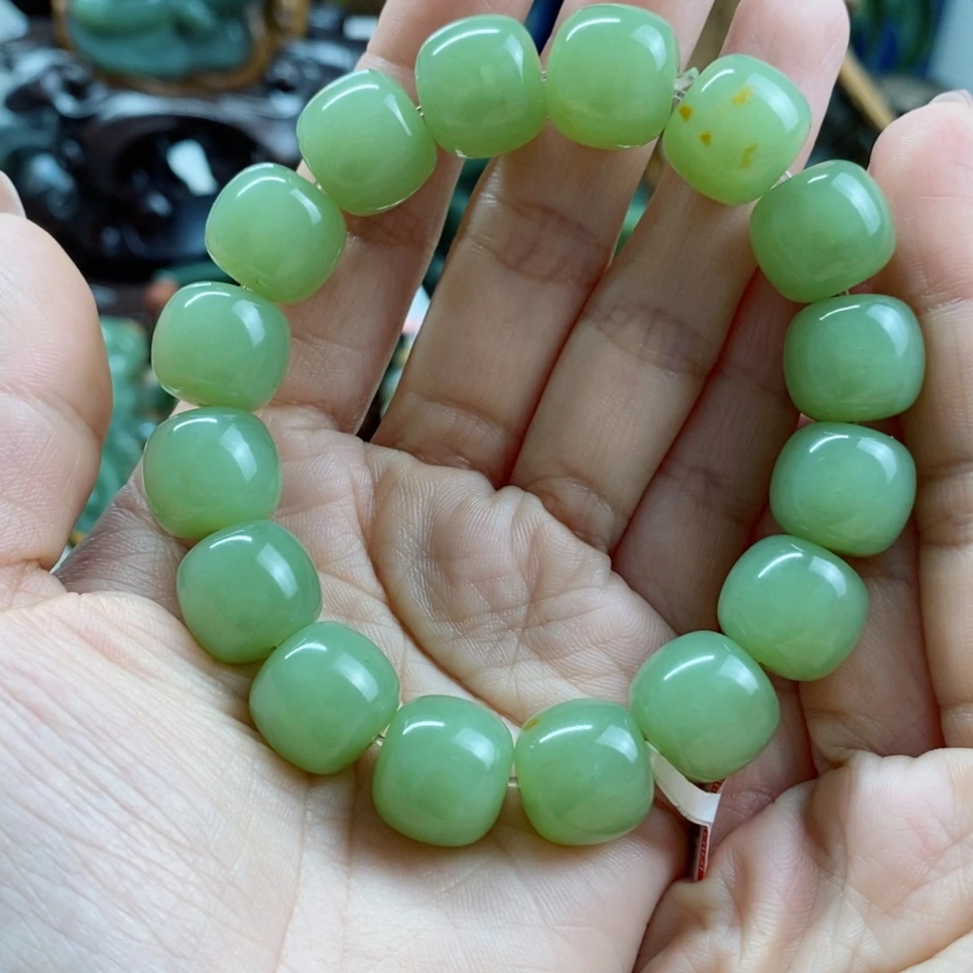 透闪石质玉手链未镶嵌小*