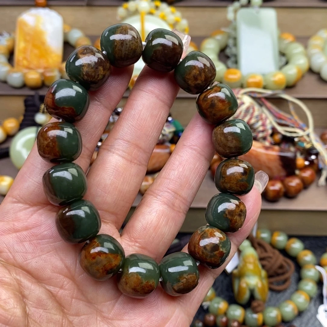 透闪石质玉未镶嵌手串