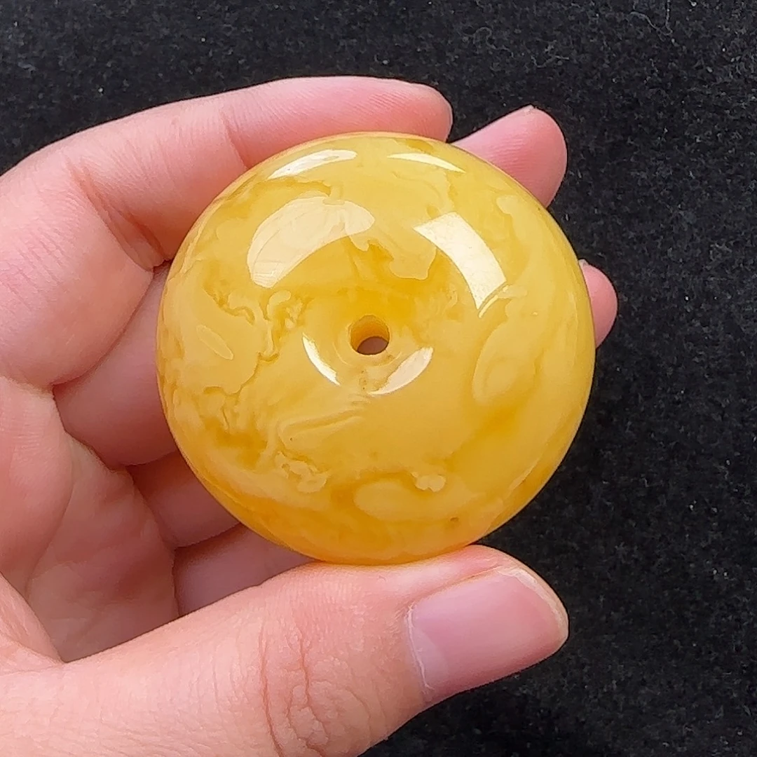 蜜蜡未镶嵌珠宝奇石