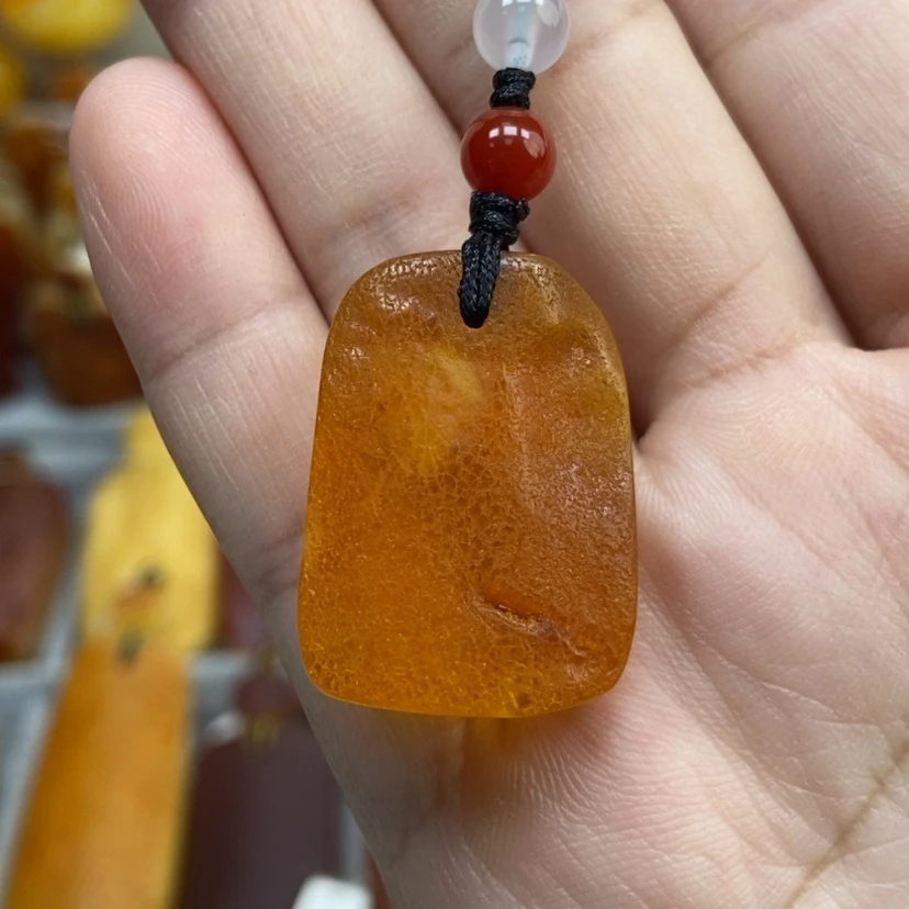 【闪购商品】琥珀颈饰未镶嵌