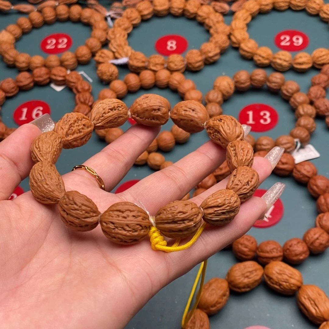 文玩核桃手串月牙半壁