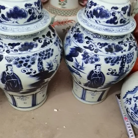 瓷片玩玩具枪毙吧热热的