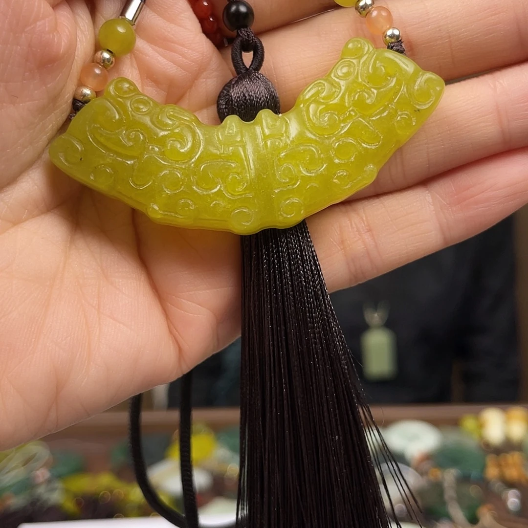 和田玉（糖玉）未镶嵌颈饰