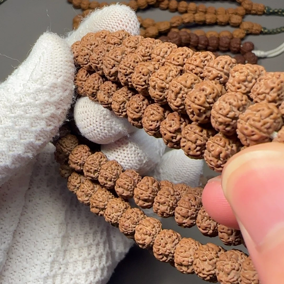 余***甩金刚菩提吊坠顶级平细108