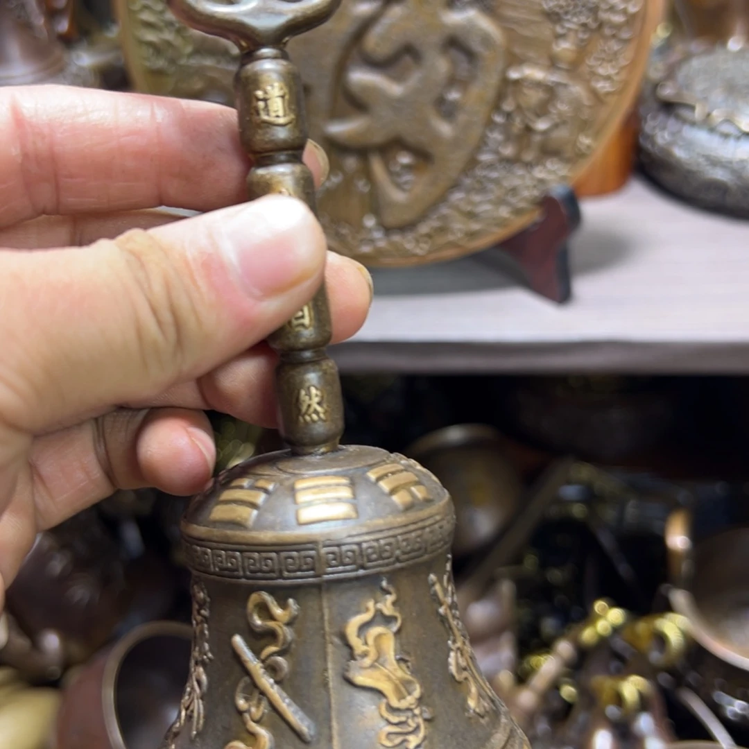 精选铜器，诚信经营