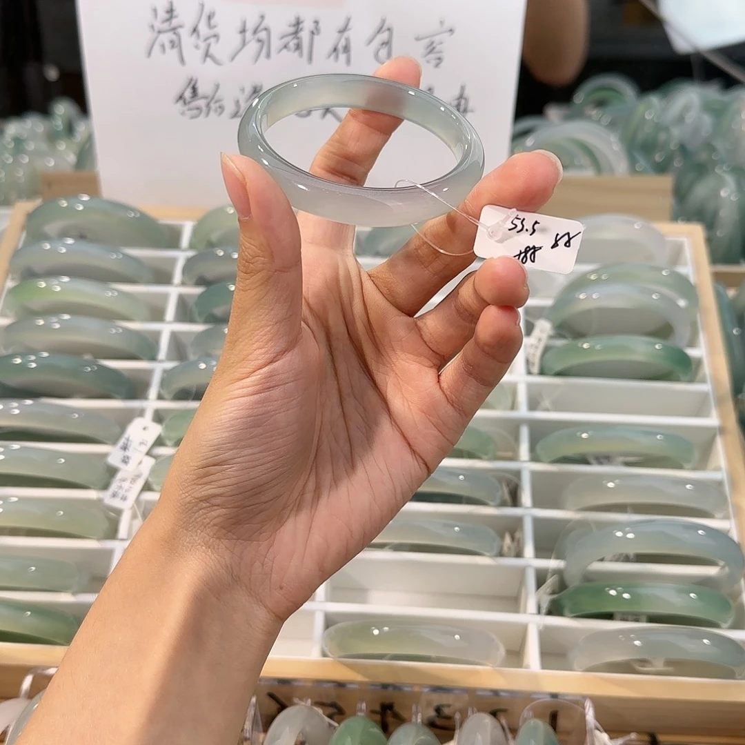 玛瑙/玉髓未镶嵌手镯圈口53.5