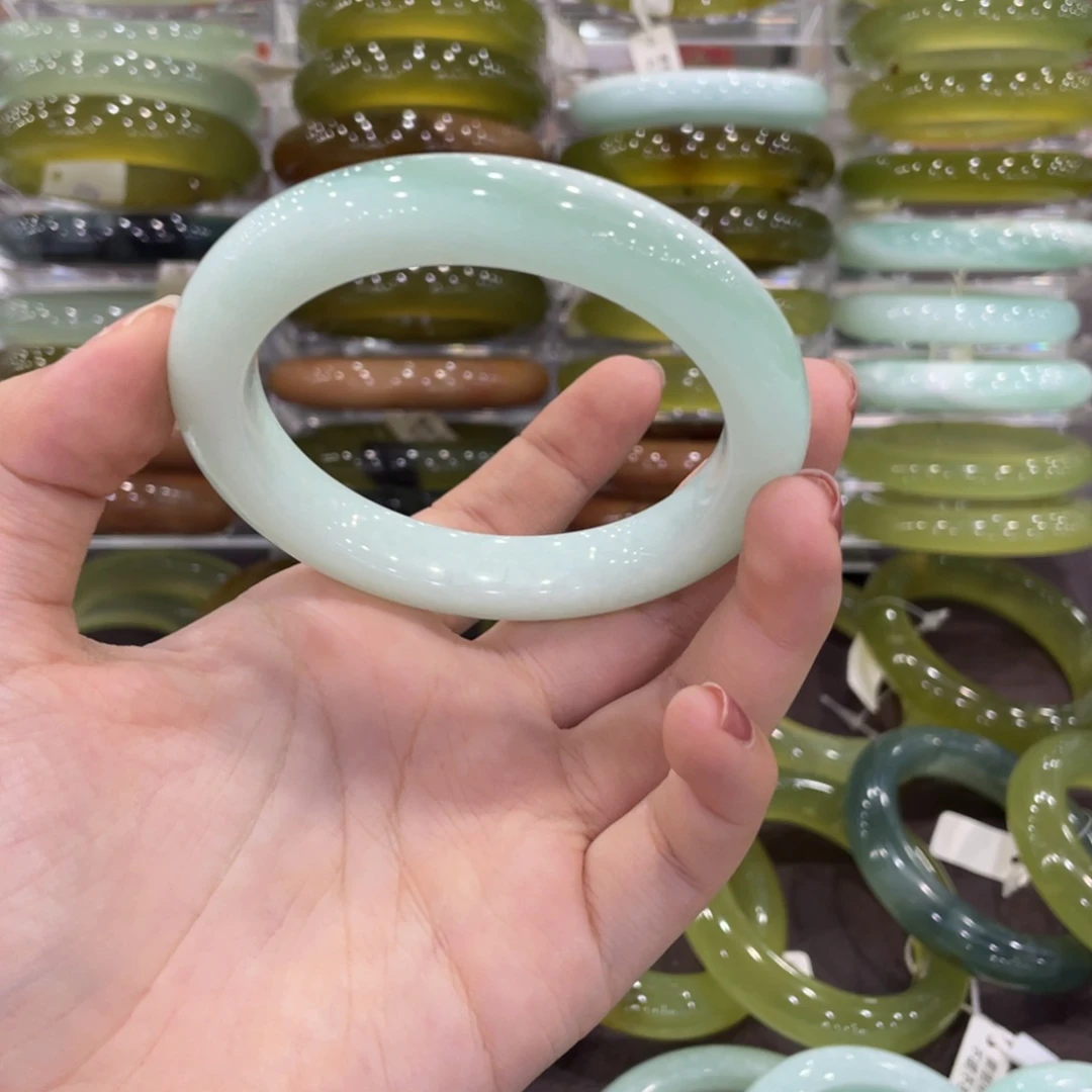 未镶嵌蛇纹石玉手镯