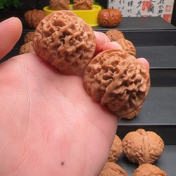 文玩核桃吊坠40秦闷